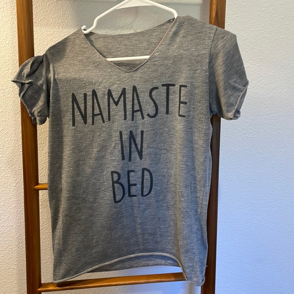 Women’s shirt